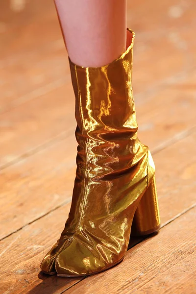 Look 33